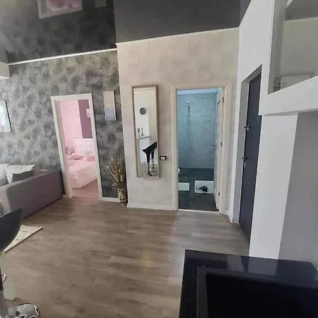 Aurora Apartament *