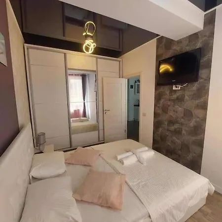 Apartment Aurora Apartament Navodari