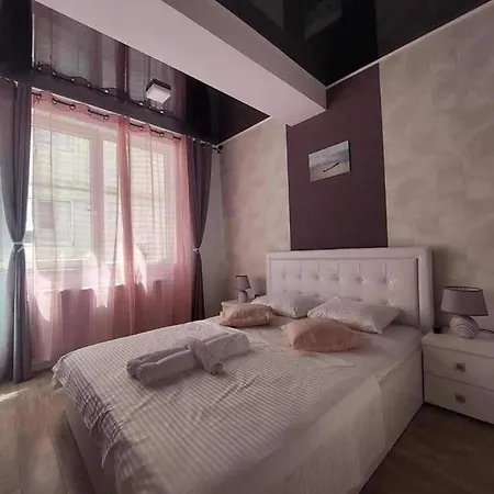 Aurora Apartament Apartment